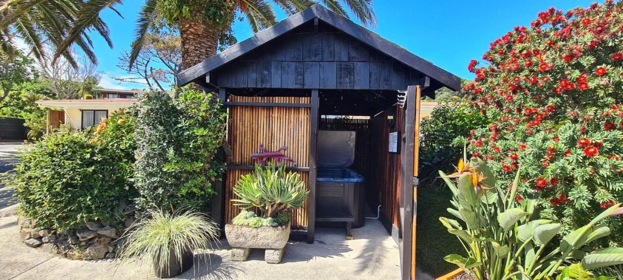 Opononi Lighthouse Motel Exterior foto