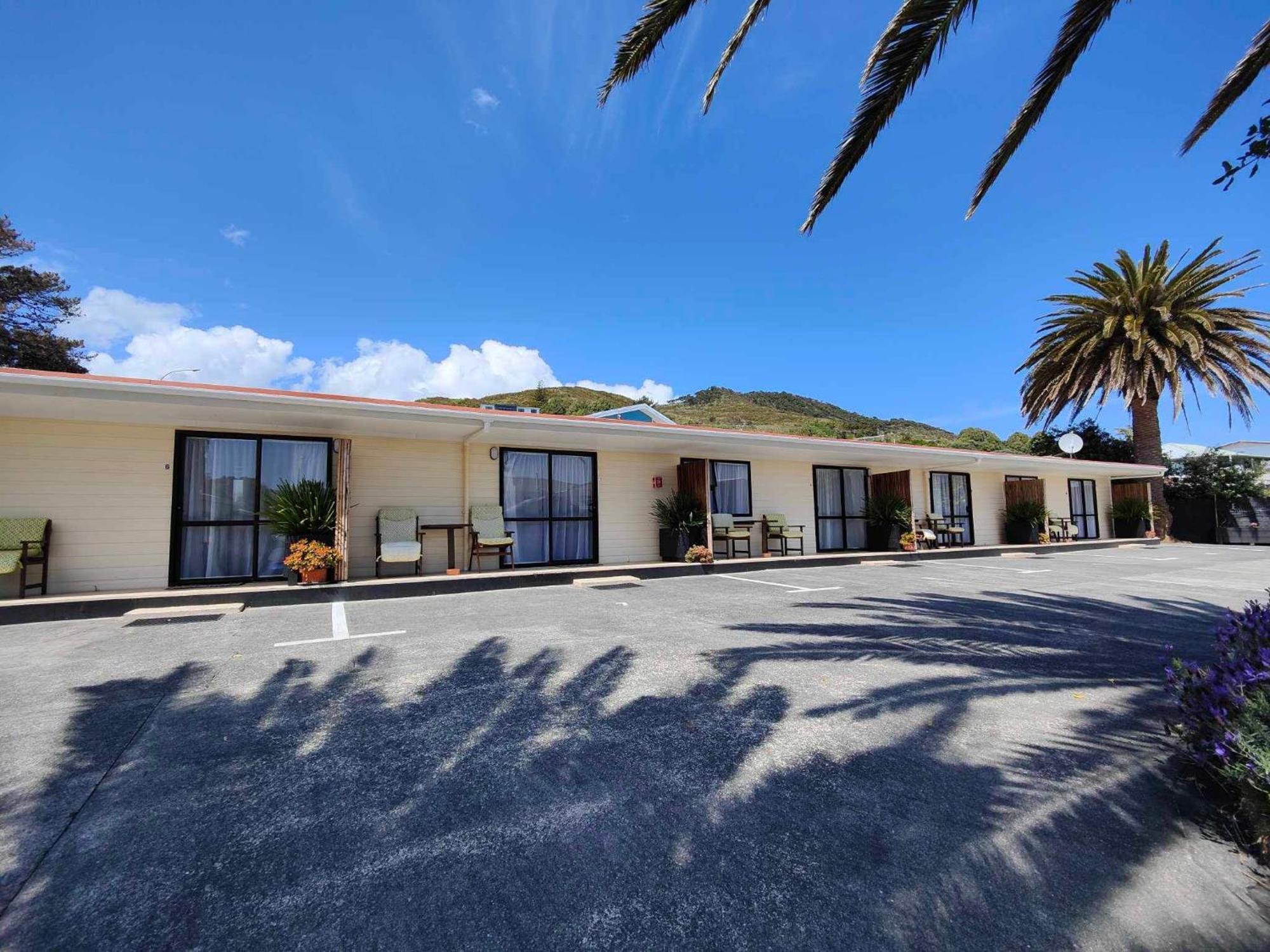 Opononi Lighthouse Motel Exterior foto